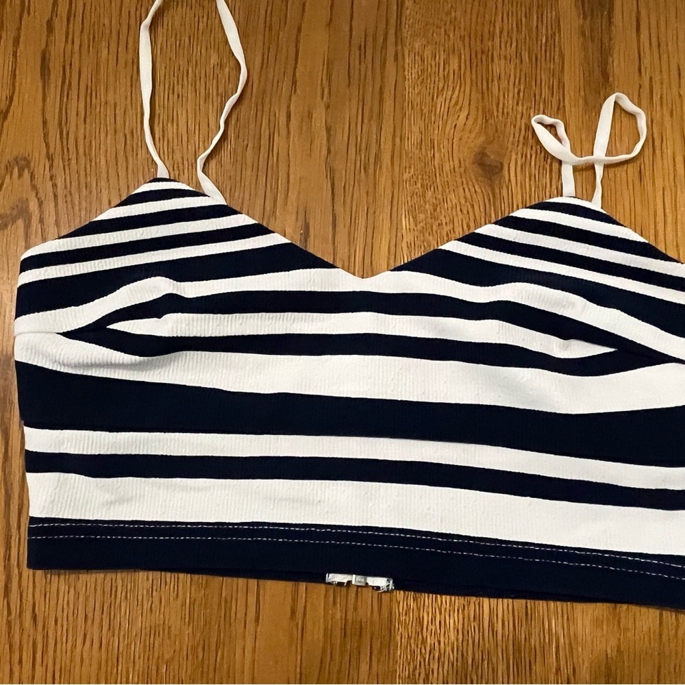 Abercrombie & Fitch White and Blue Striped Top
